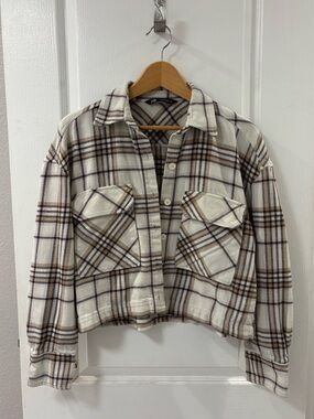 Zara Relaxed Cropped Plaid Button-Down Cream Flannel Shacket Fall Cabincore Cozy